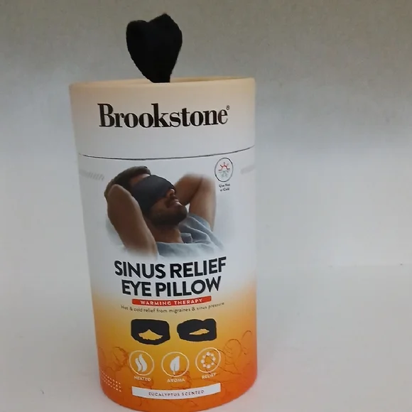 Brookstone Eucalyptus Scented Sinus Relief Eye Pillow - Picture 1 of 2